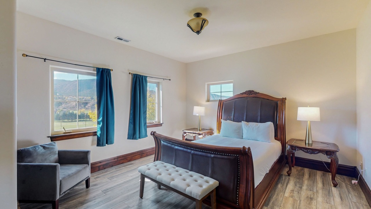 Photo of Bedroom in Gypsum