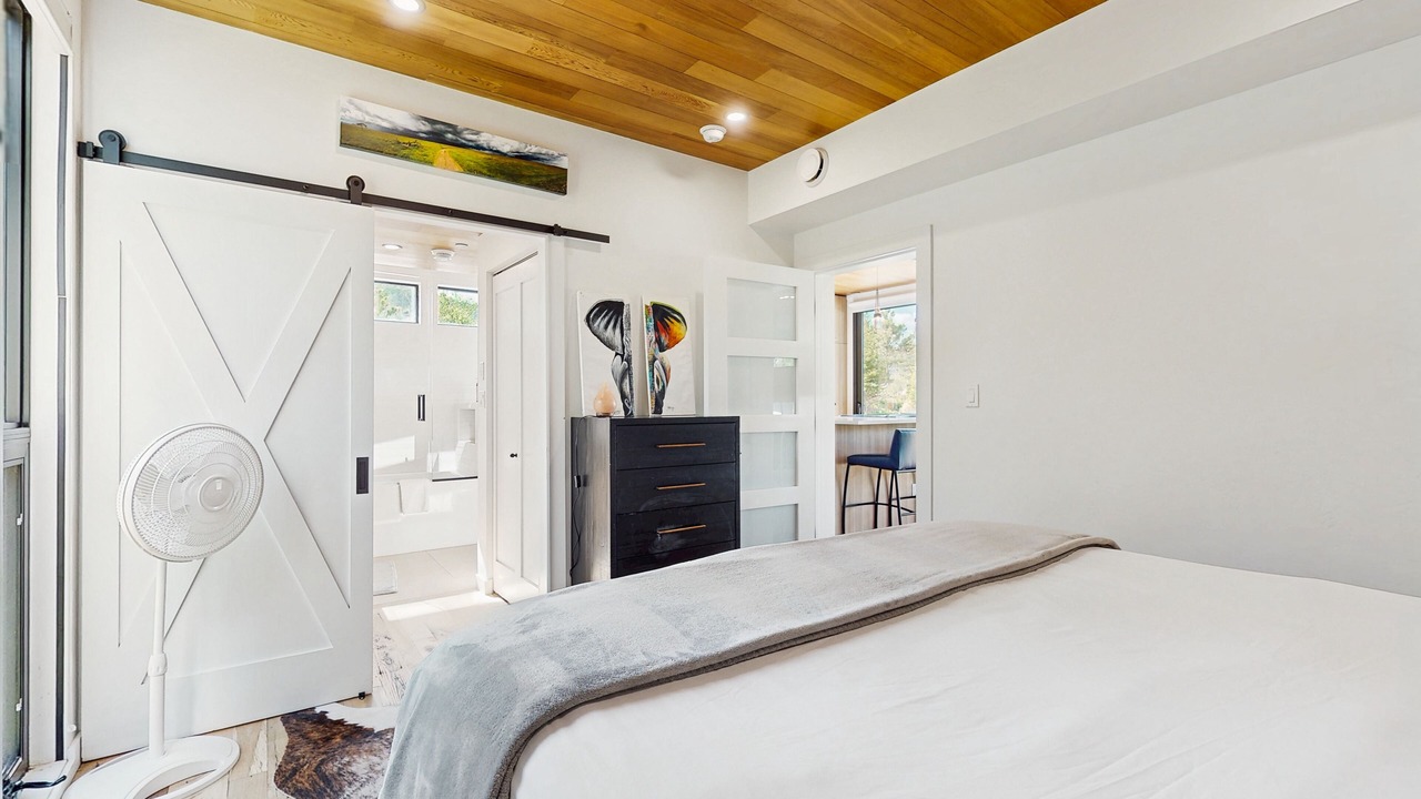 Photo of Bedroom in Carbondale