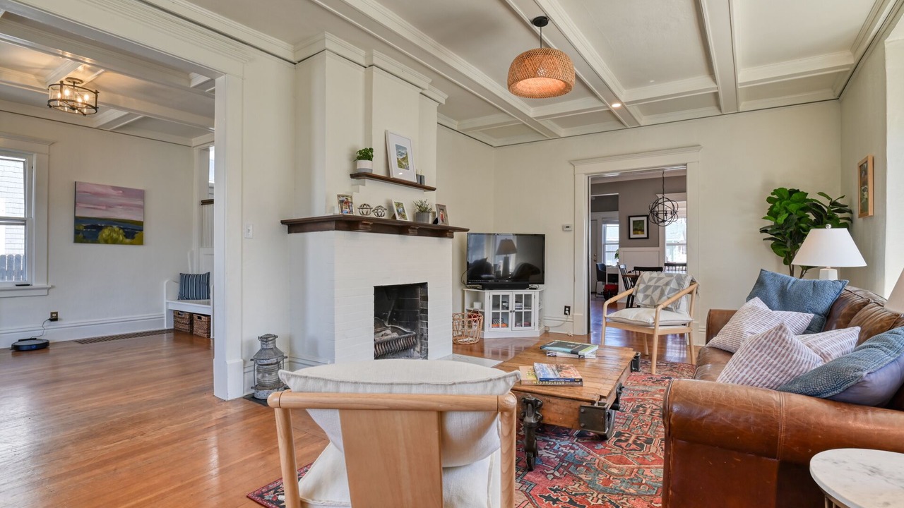 Photo of Livingroom in Old North End