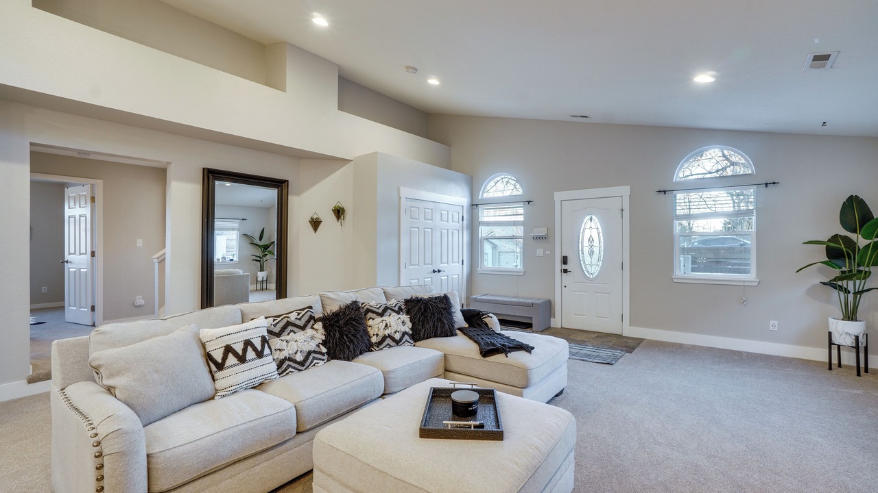 Photo of Livingroom in Golden