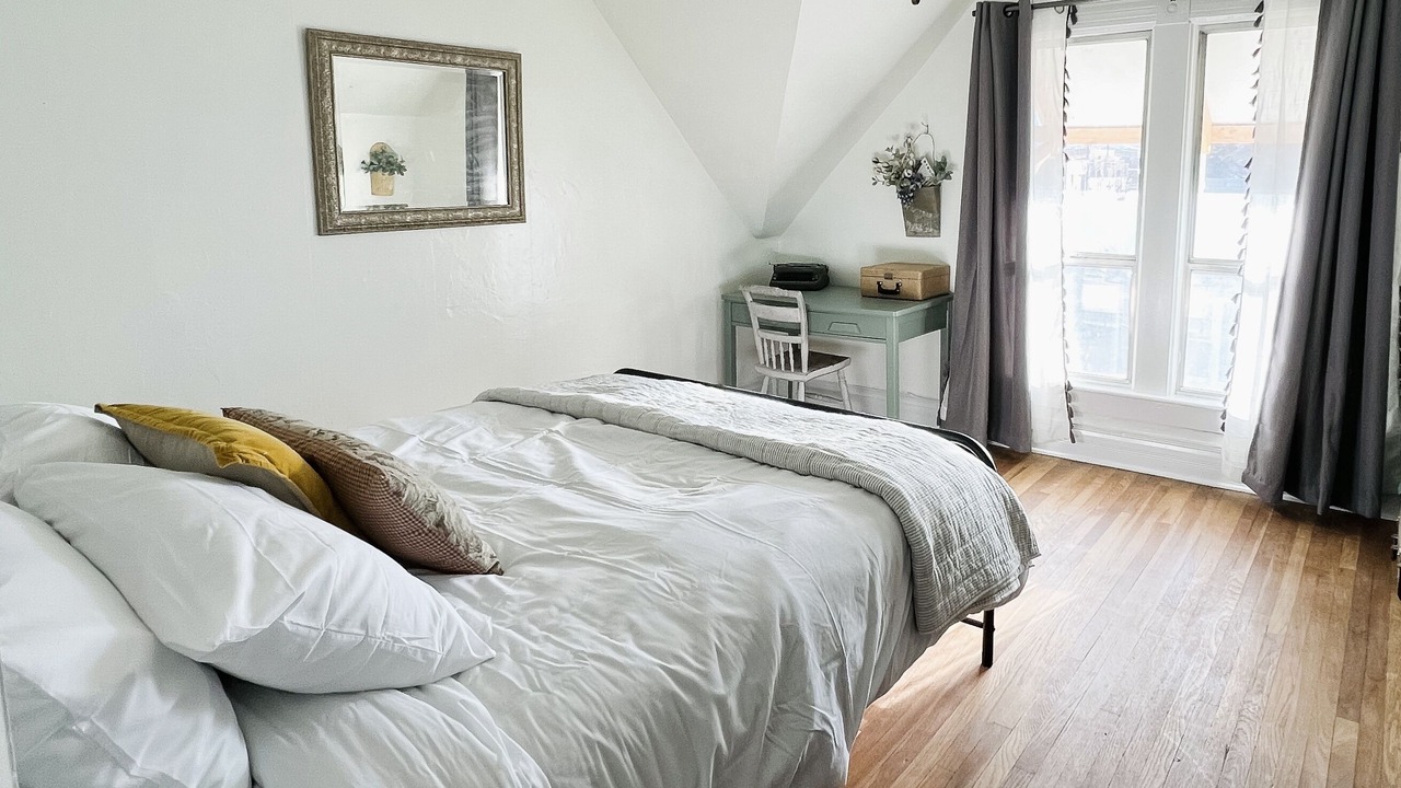 Photo of Bedroom in Montrose