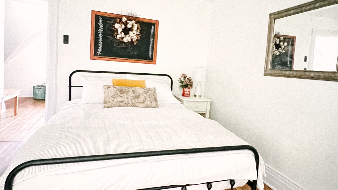 Photo of Bedroom in Montrose