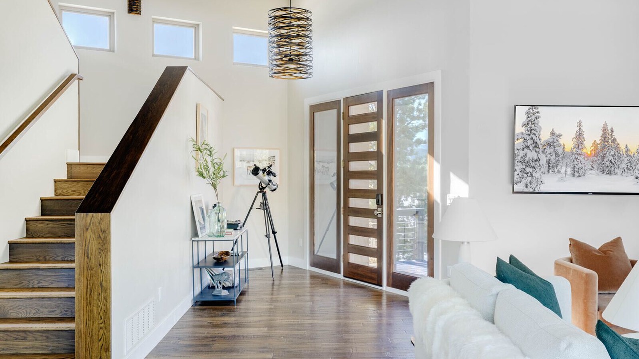 Photo of Livingroom in Bailey