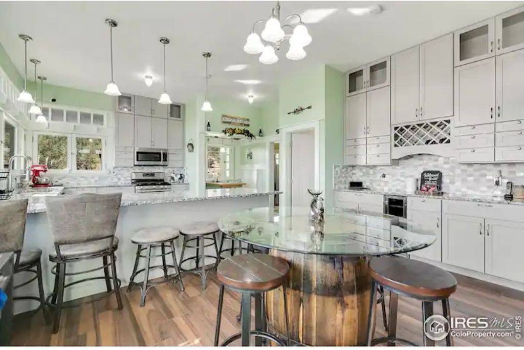 Photo of Kitchen in Glacier View Meadows