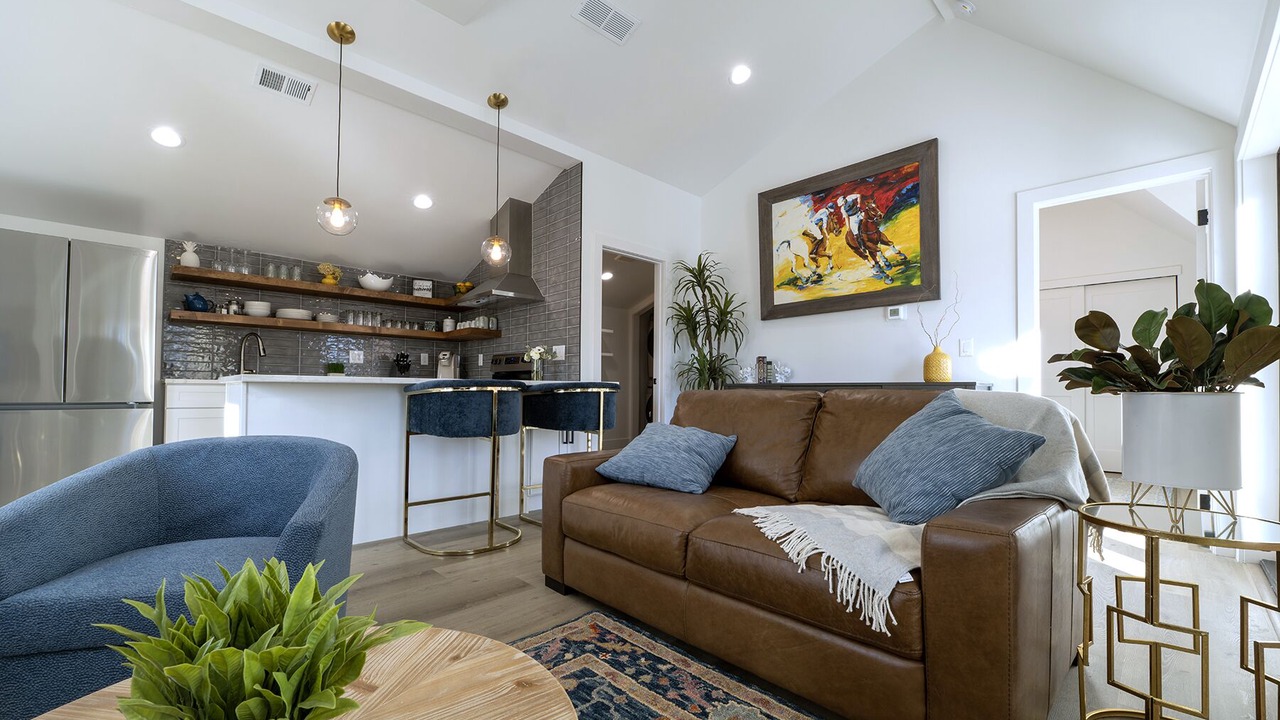 Photo of Livingroom in Morse Park