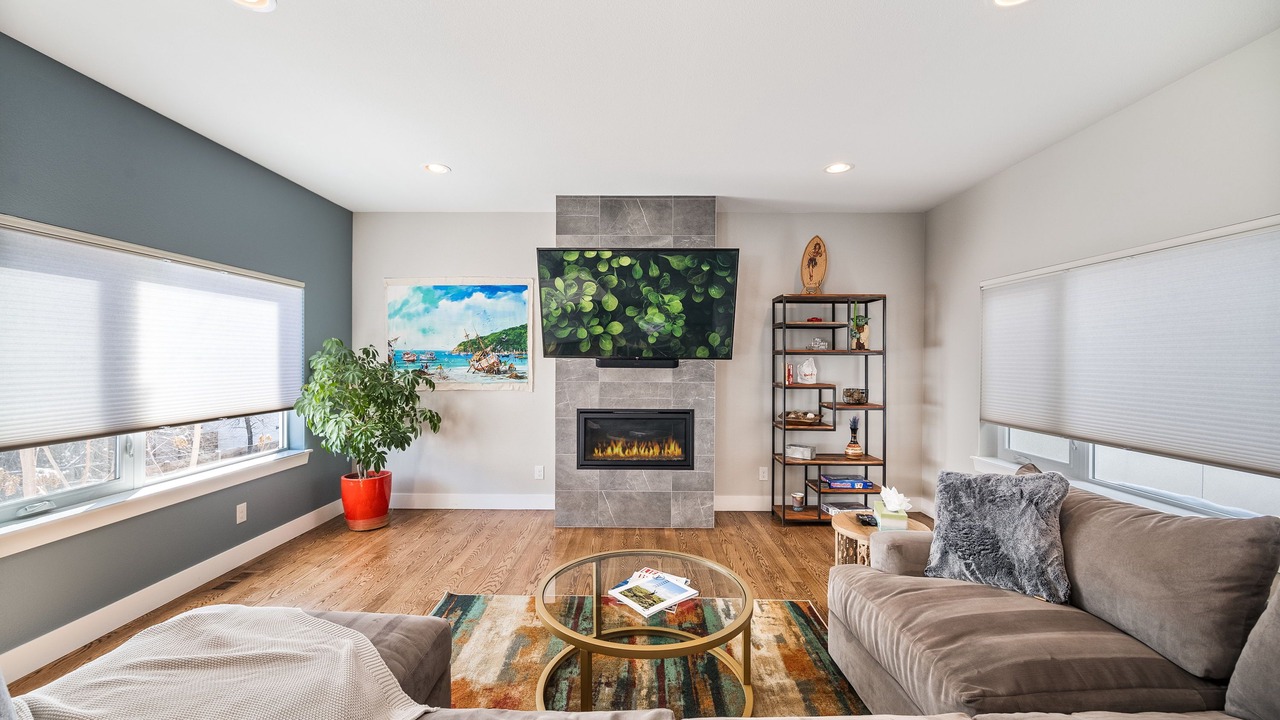 Photo of Livingroom in Jefferson Park