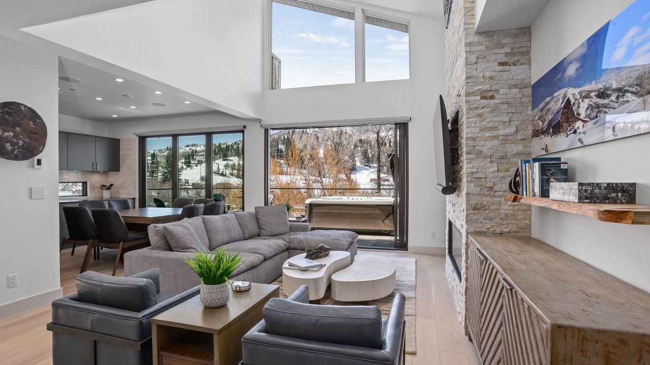 Photo of Livingroom in Downtown Steamboat Springs