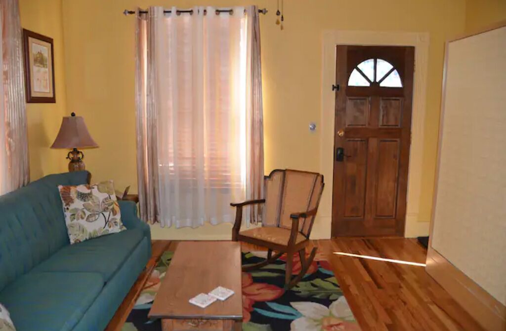 Photo of Livingroom in Central Colorado Springs