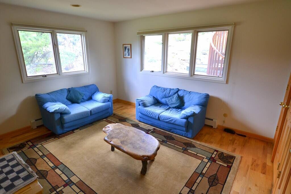 Photo of Livingroom in Carriage Hills