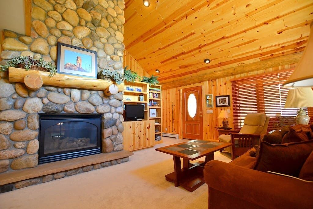 Photo of Livingroom in Carriage Hills