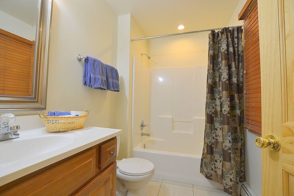 Photo of Bathroom in Carriage Hills