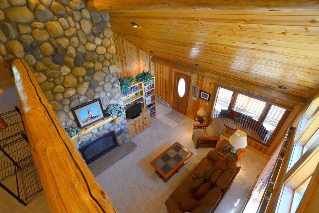 Photo of Livingroom in Carriage Hills