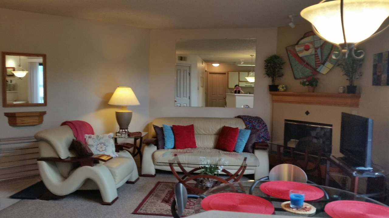 Photo of Livingroom in Englewood