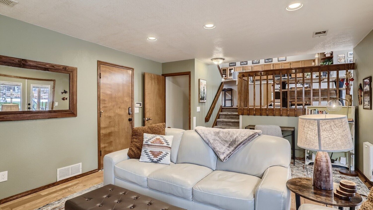 Photo of Livingroom in Ralston Valley