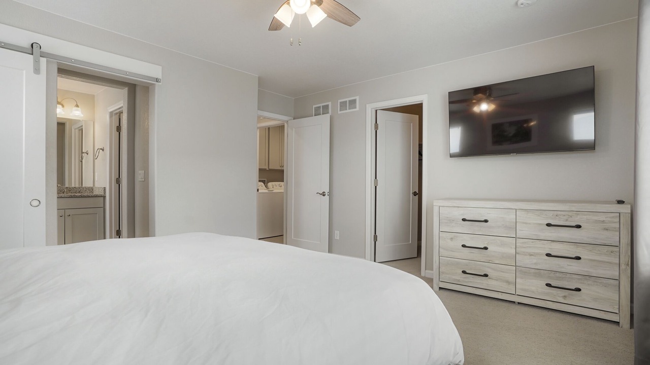 Photo of Bedroom in Castle Rock