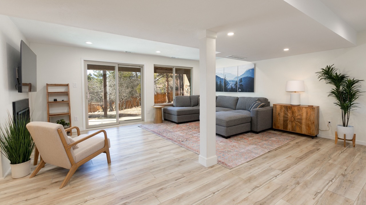 Photo of Livingroom in Northwest Colorado Springs