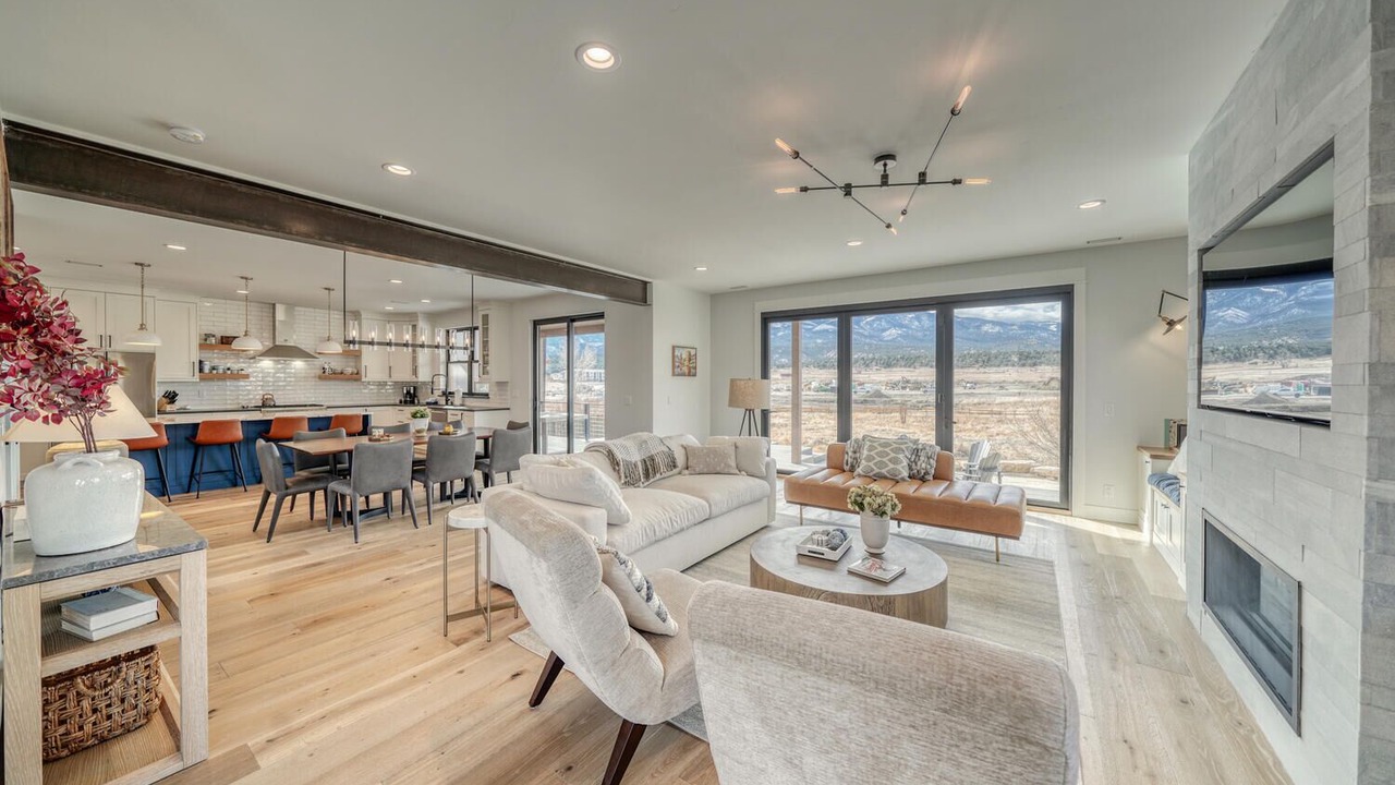 Photo of Livingroom in Salida