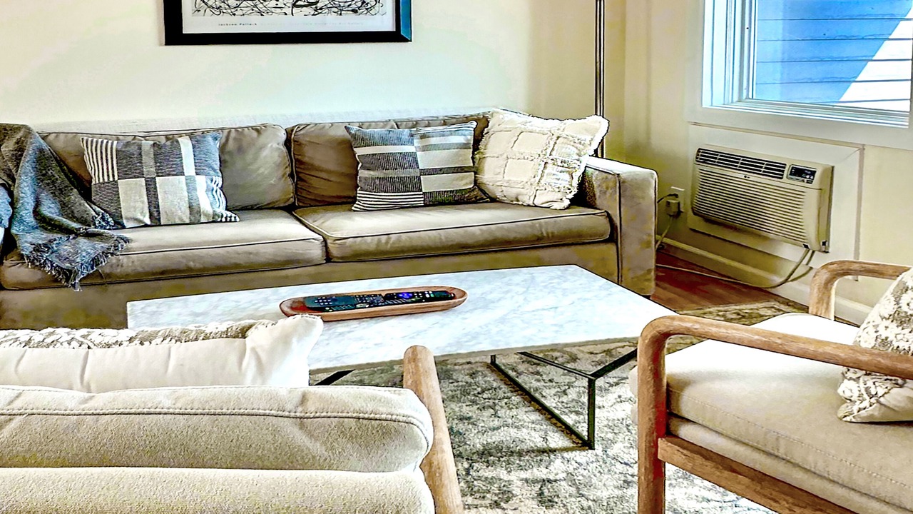 Photo of Livingroom in Central Boulder