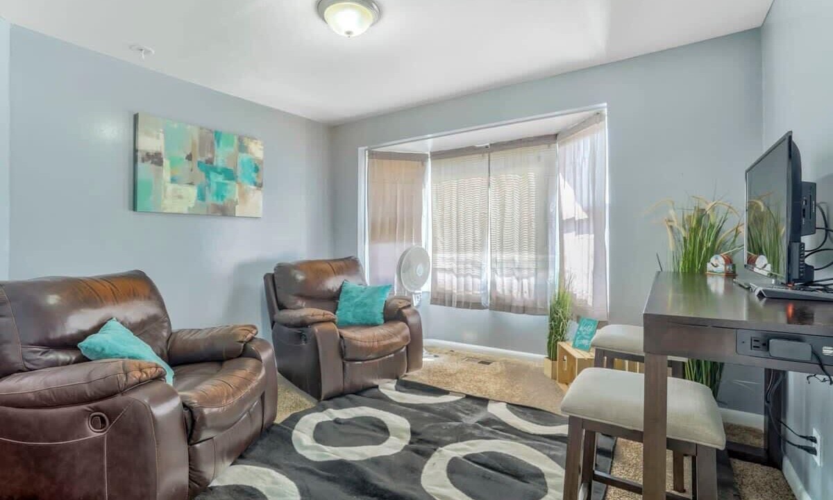 Photo of Livingroom in Southeast Colorado Springs