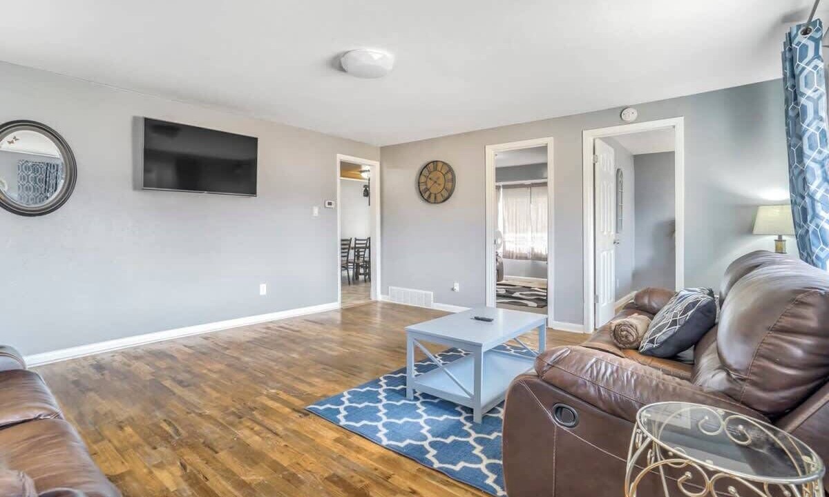 Photo of Livingroom in Southeast Colorado Springs