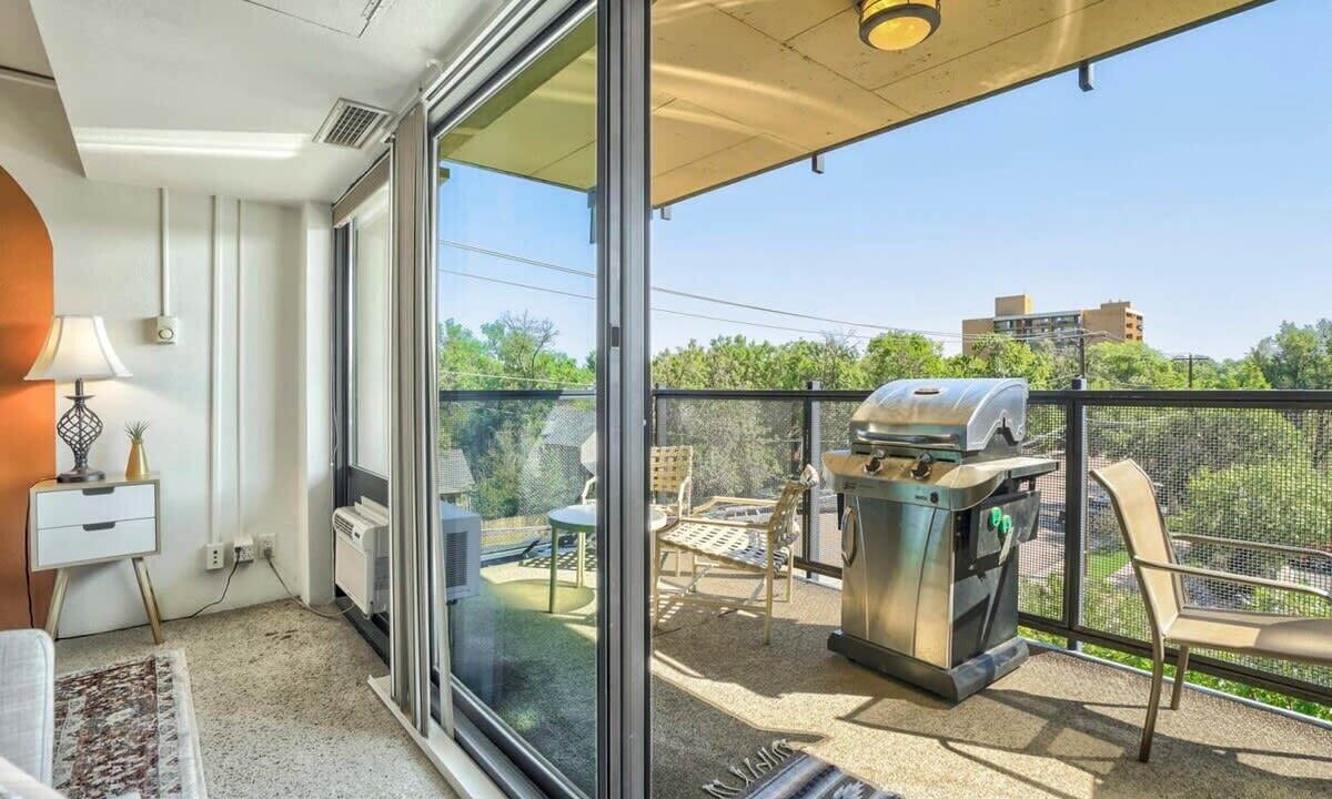 Photo of Patio Balcony in Central Colorado Springs
