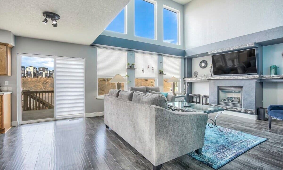 Photo of Livingroom in Northeast Colorado Springs