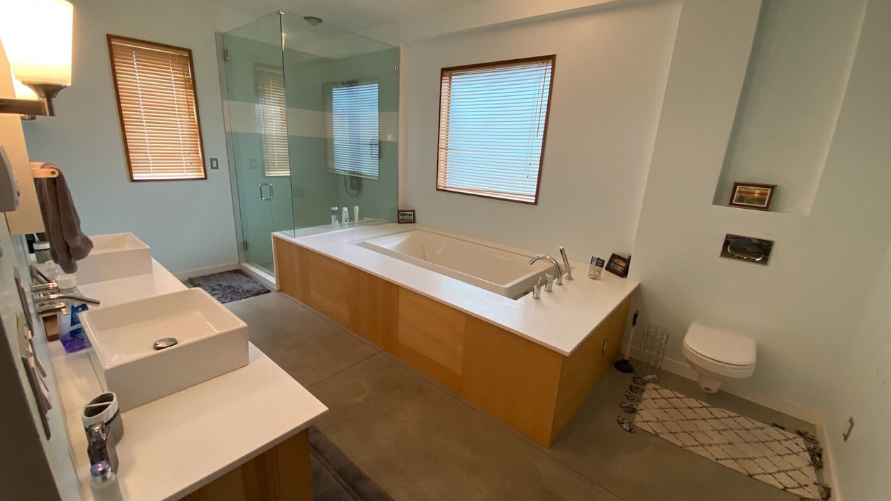 Photo of Bathroom in Highland