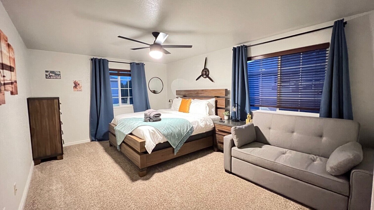 Photo of Bedroom in Old Town North