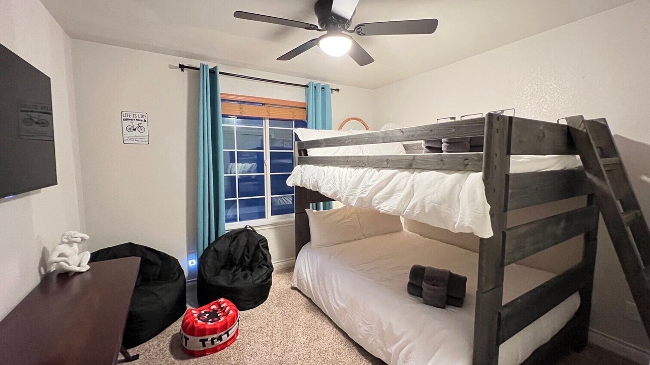 Photo of Bedroom in Old Town North