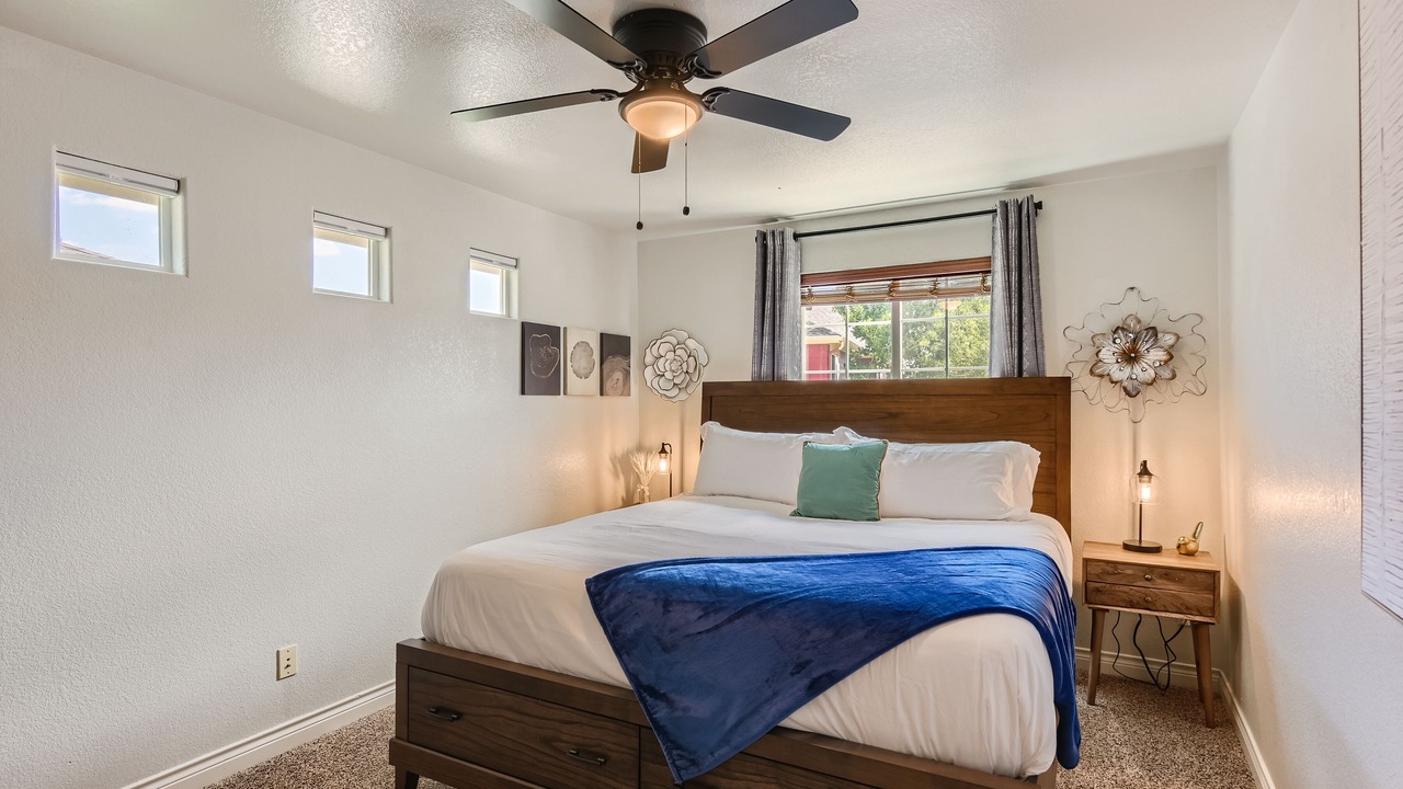 Photo of Bedroom in Old Town North