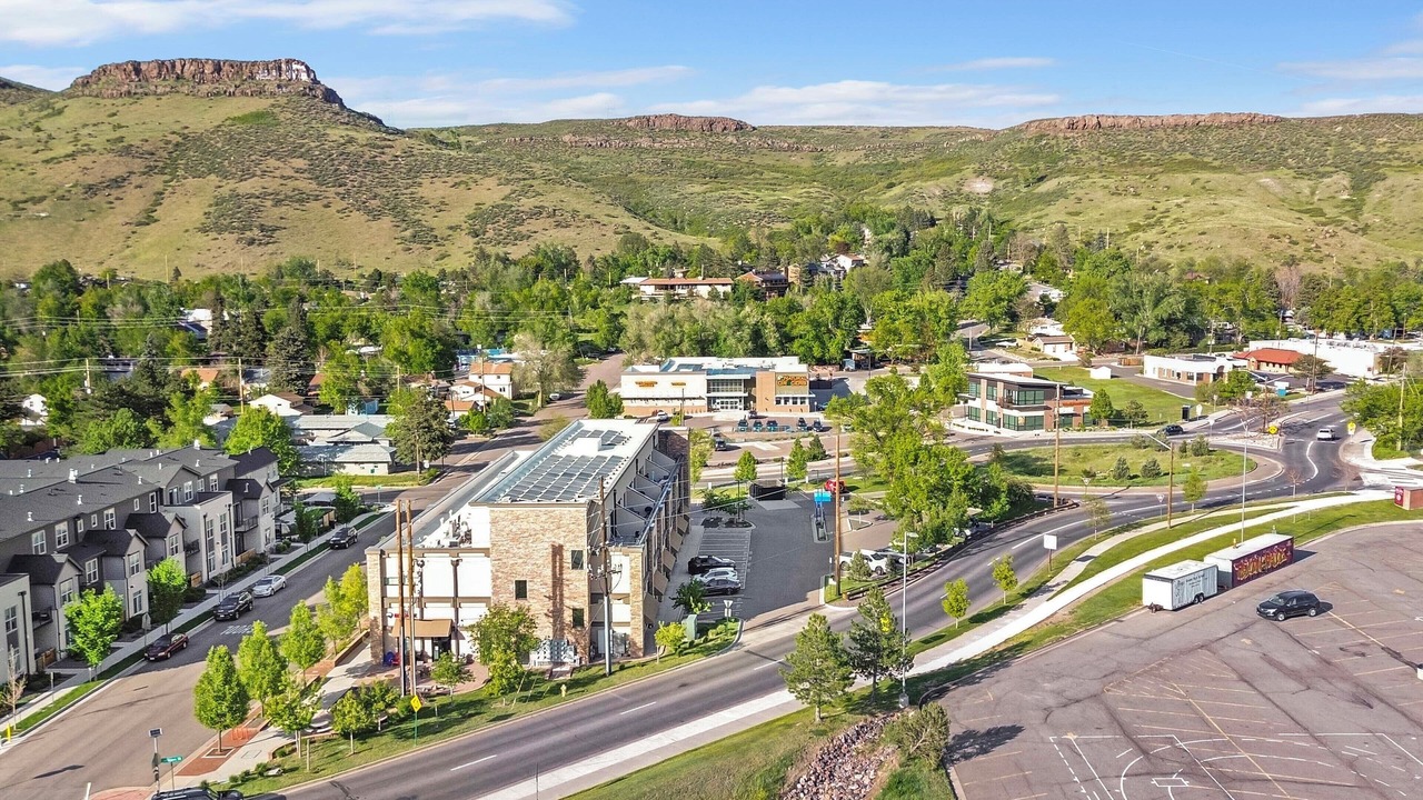 Photo of Outdoor in Golden