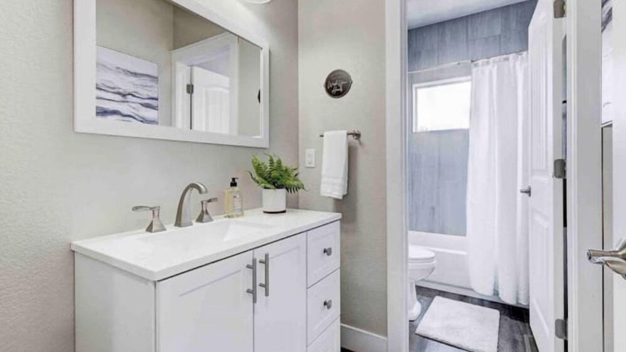 Photo of Bathroom in Monument