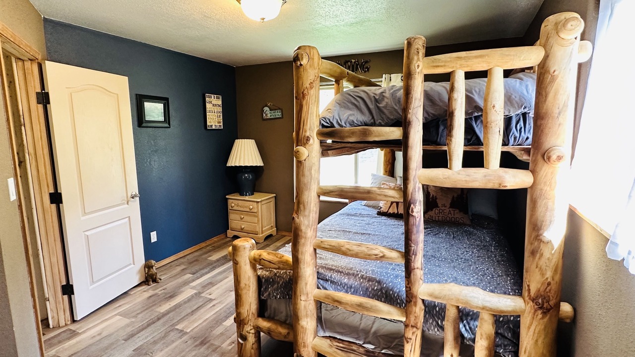 Photo of Bedroom in Forest Lakes