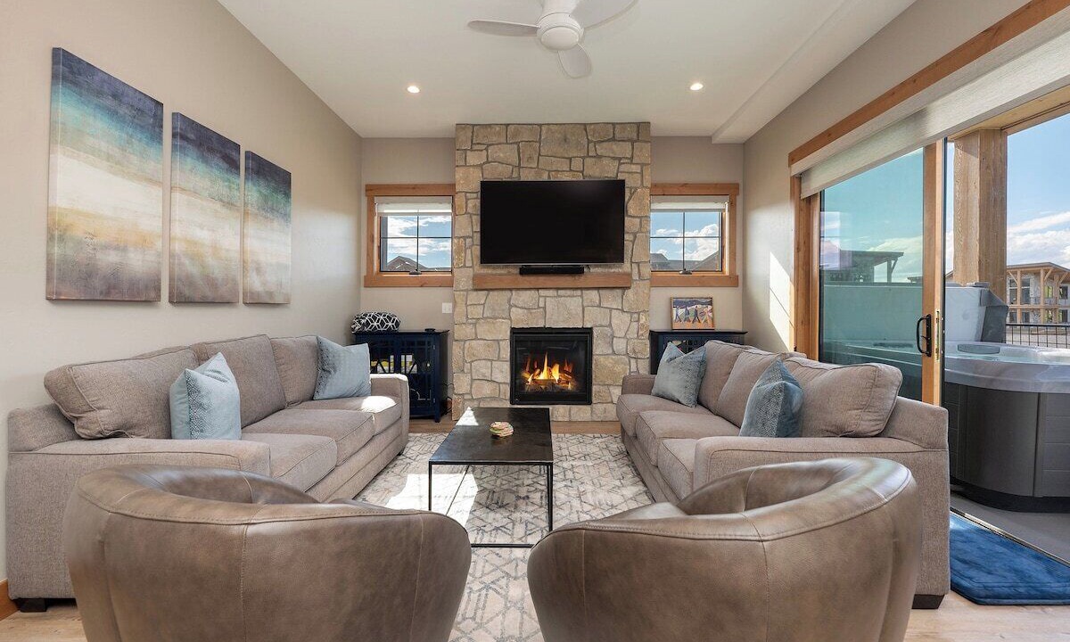 Photo of Livingroom in Fraser