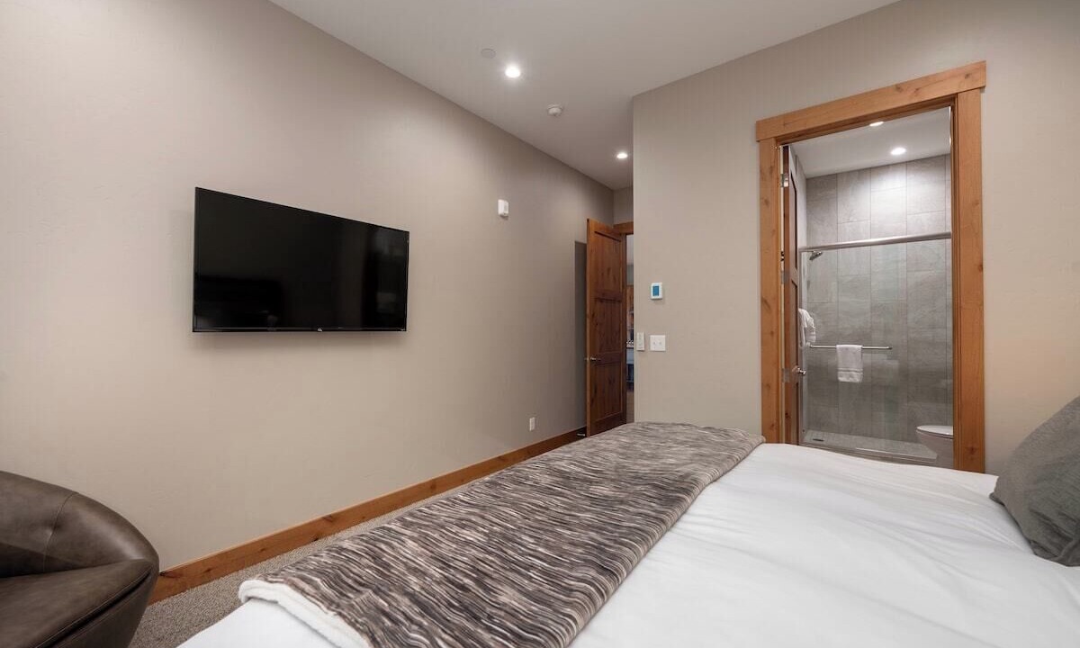 Photo of Bedroom in Fraser