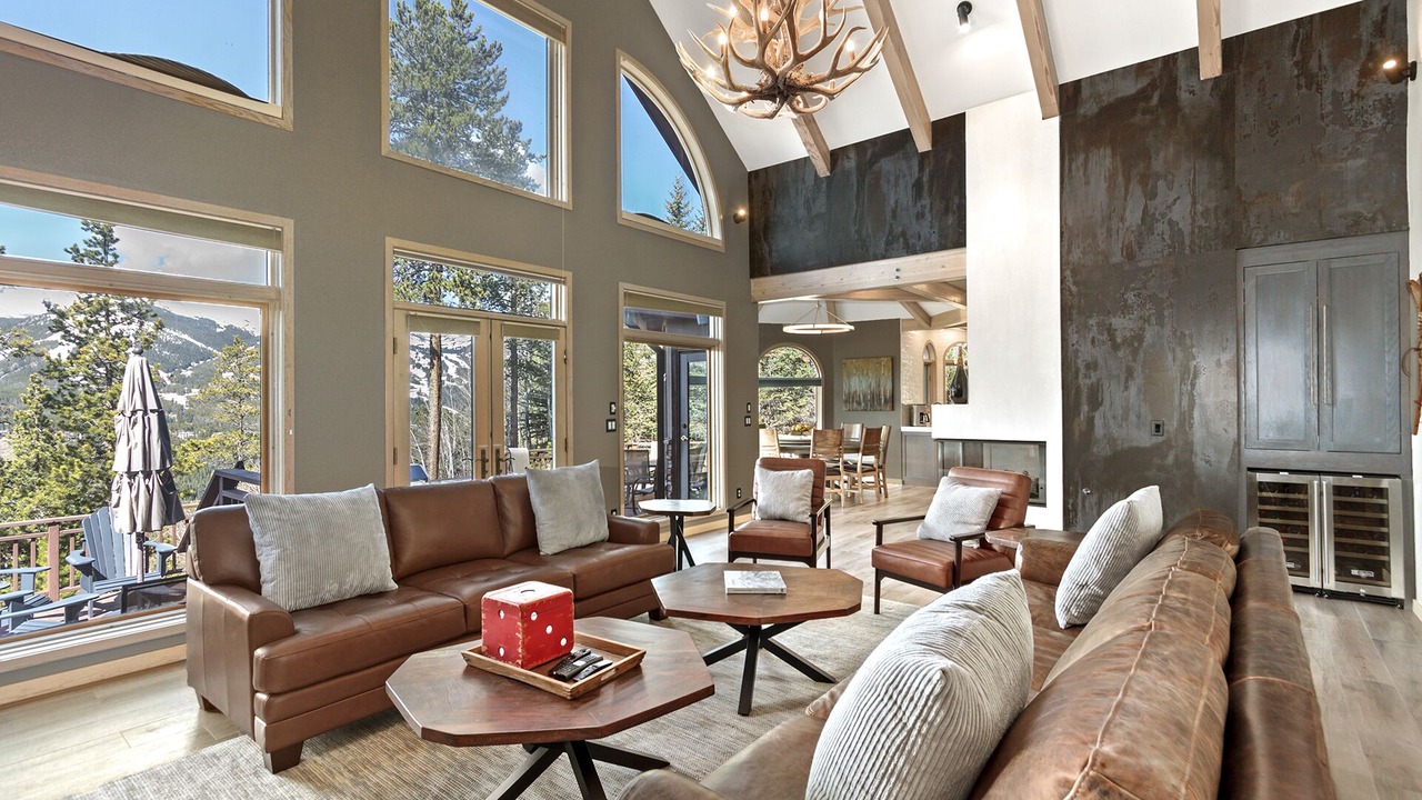 Photo of Livingroom in Baldy Mountain
