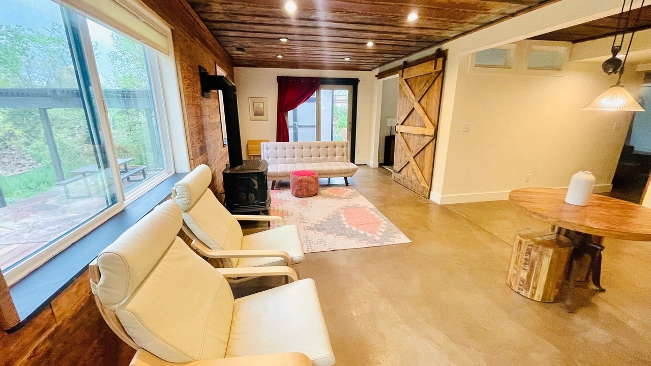 Photo of Livingroom in Lyons