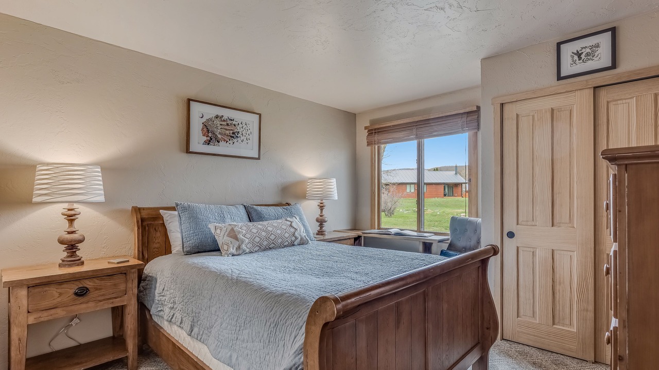 Photo of Bedroom in Clark