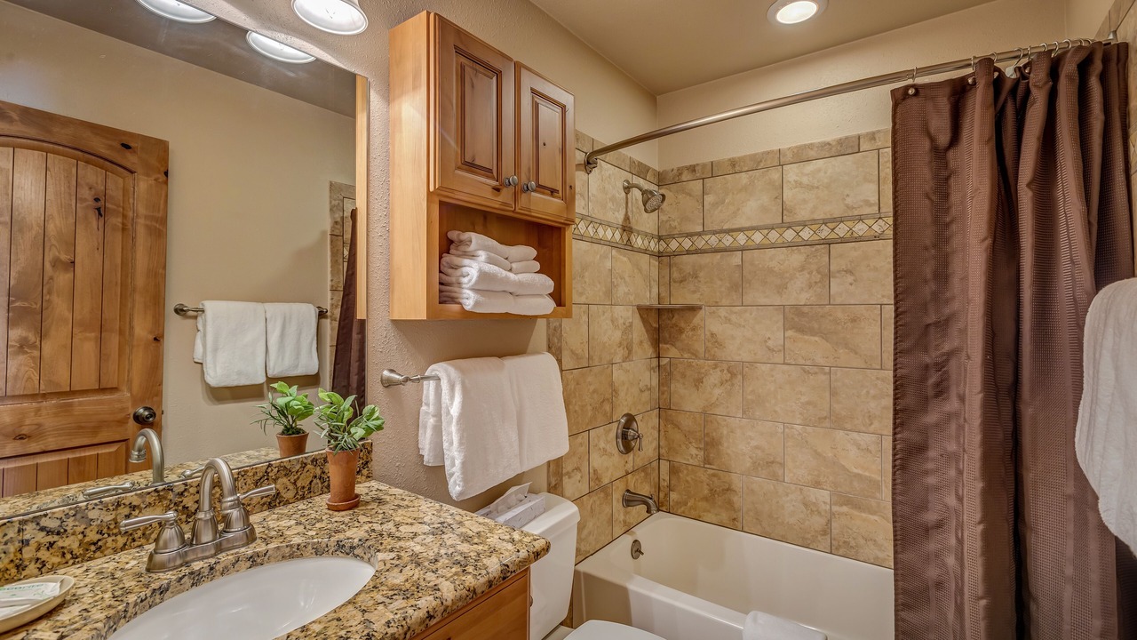 Photo of Bathroom in Clark