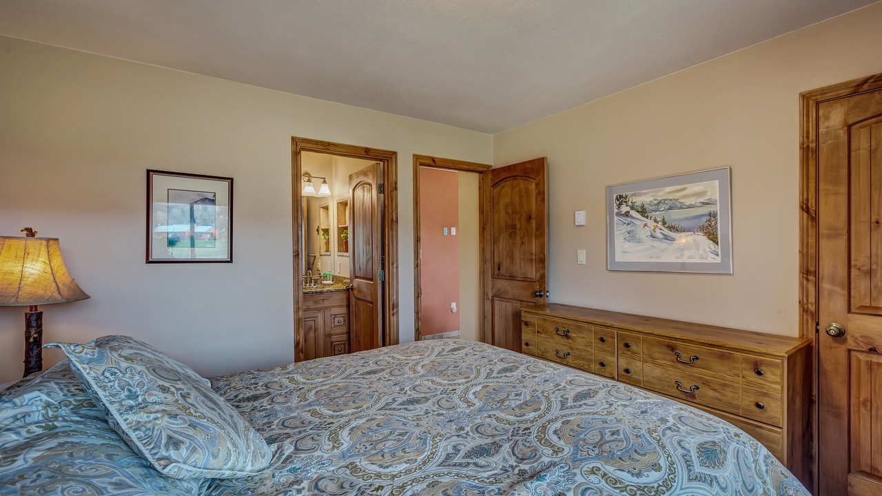 Photo of Bedroom in Clark