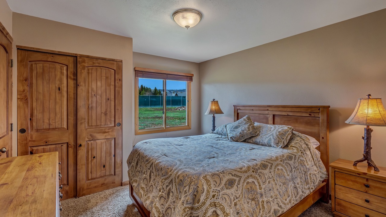 Photo of Bedroom in Clark