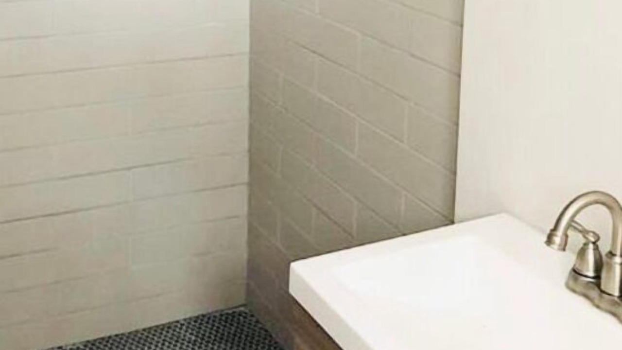 Photo of Bathroom in Barths