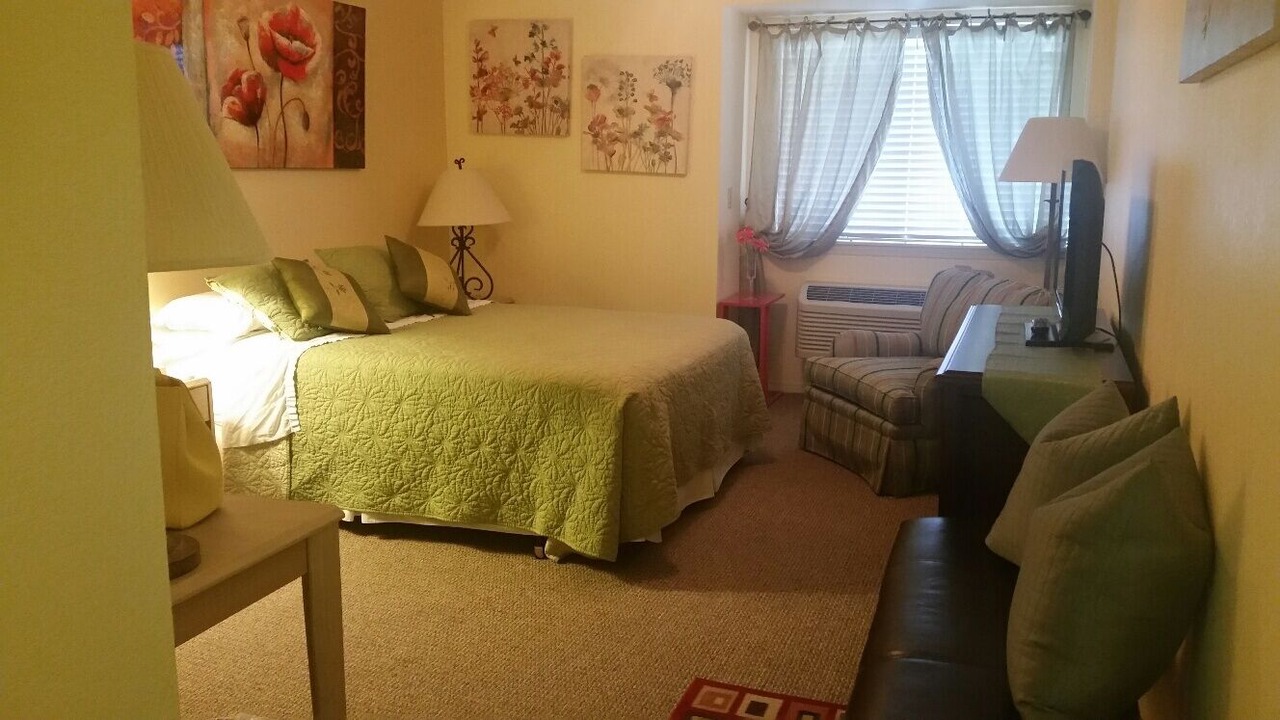 Photo of Bedroom in Englewood