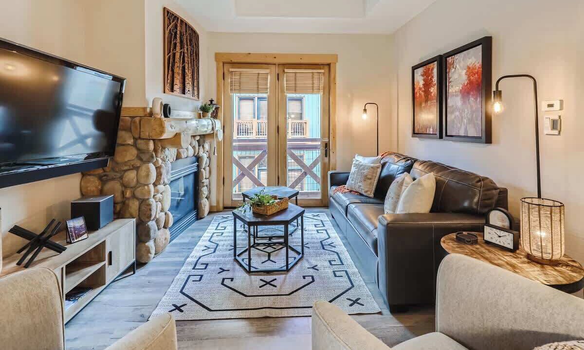 Photo of Livingroom in Copper Mountain Village