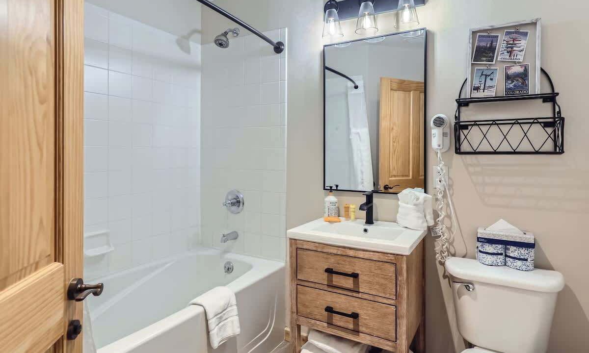 Photo of Bathroom in Copper Mountain Village