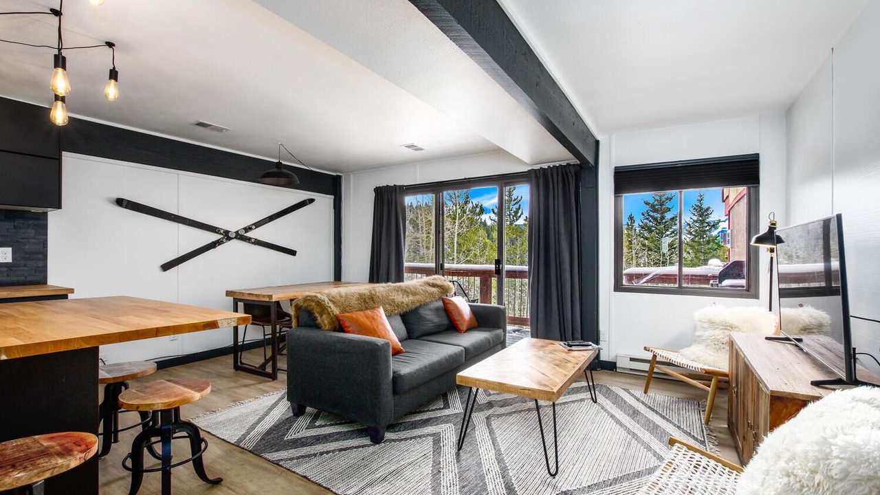 Photo of Livingroom in Dunkin Hill
