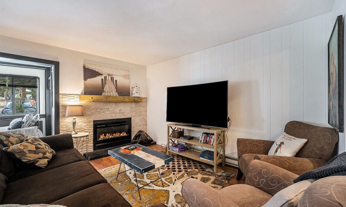 Photo of Livingroom in Saint Mary's