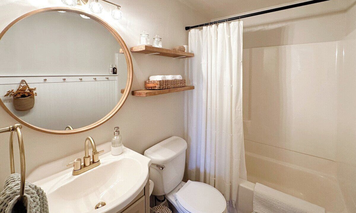 Photo of Bathroom in Scenic Heights