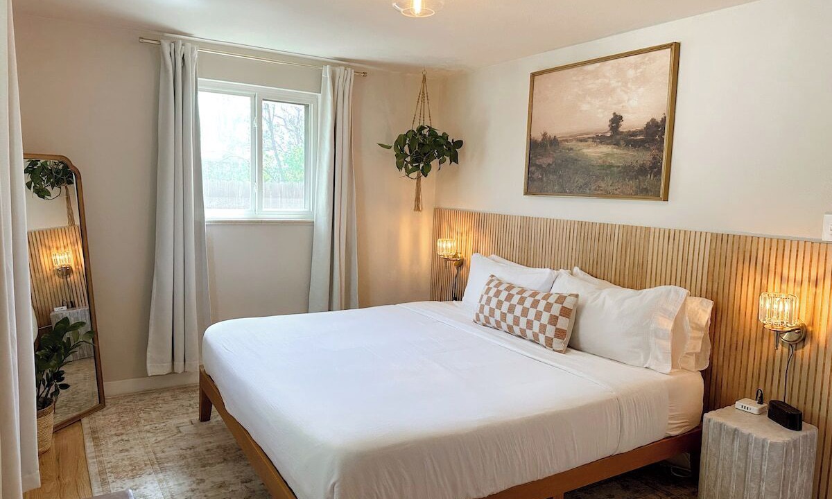 Photo of Bedroom in Scenic Heights