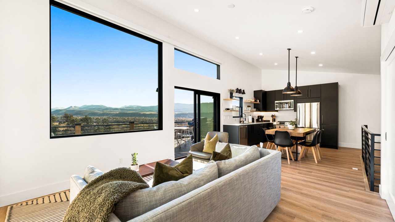 Photo of Livingroom in Carbondale